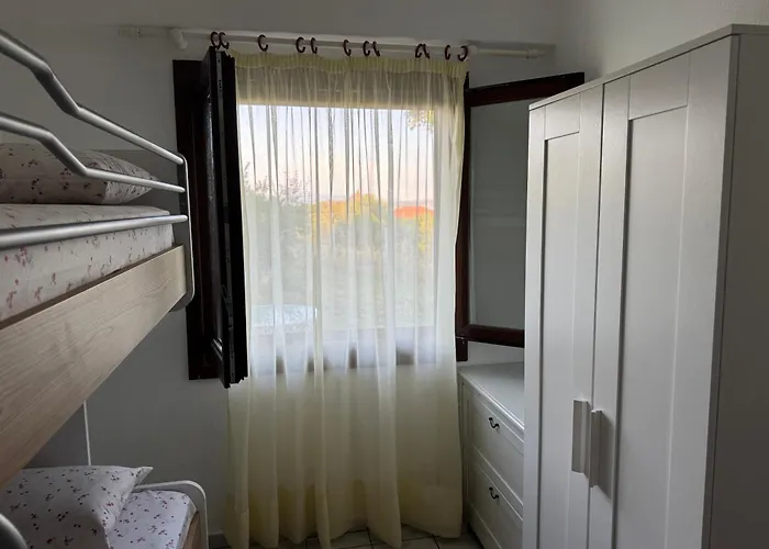 Alexandros Apartment *