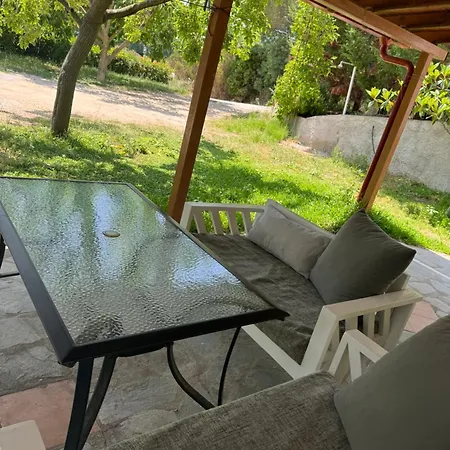 Alexandros Lejlighed Gomation